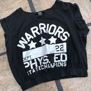 black elastic bottom crop top